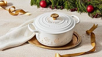 最終値下げ！LE CREUSET ラウンドプレート 19cm 4枚 クリスマス Amazon.com: Le Creuset Noël Collection Enameled Cast Iron 12 Days